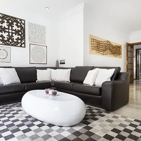 U-nique House Torre Damians Barcelona